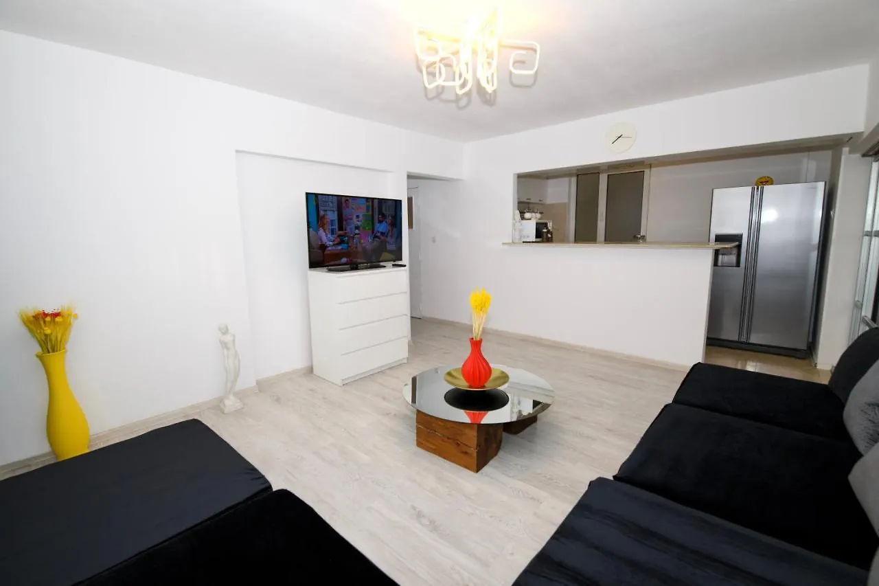 Musical Apartament Apartment Bucharest