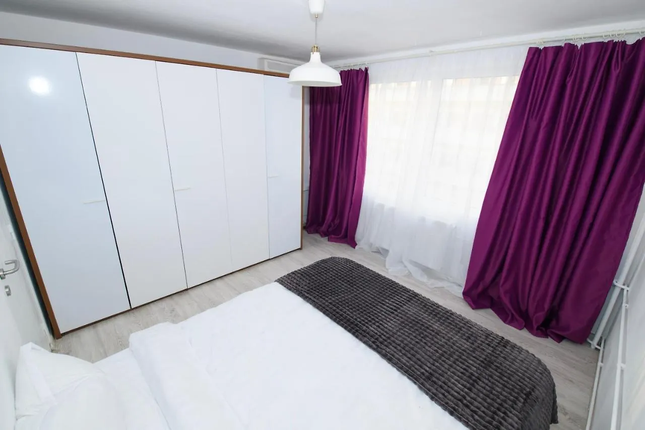 Musical Apartament Apartment Bucharest Romania